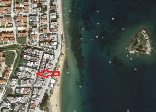 Nea Peramos Apartment 80m From The Beach