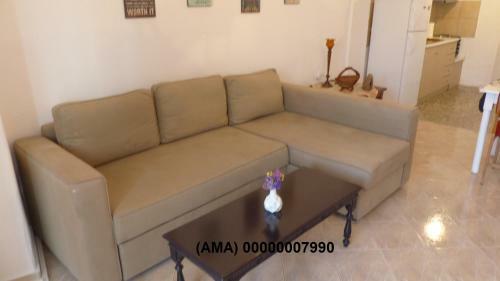 Nea Peramos Apartment 80m From The Beach