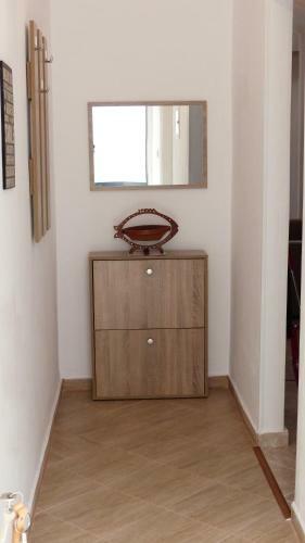 Nea Peramos Apartment 80m From The Beach