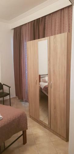 Nea Peramos Apartment 80m From The Beach