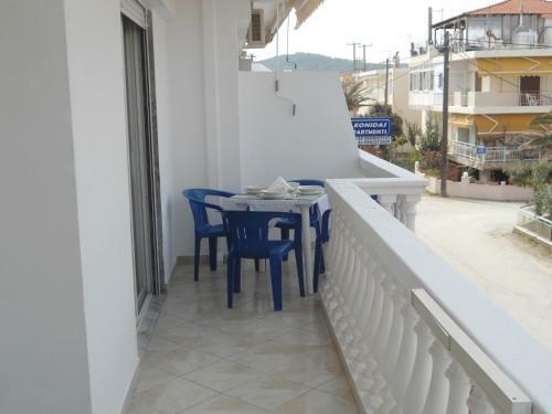 Leonidas Apartments