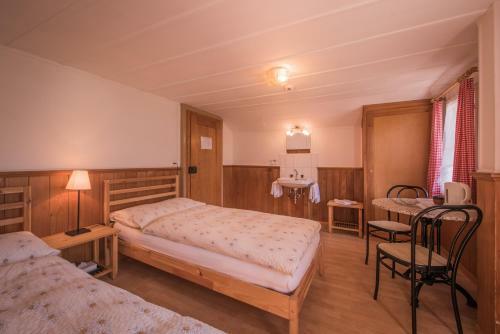 Albergue Gasthof Sch�negg B&B
