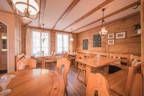 Albergue Gasthof Sch�negg B&B