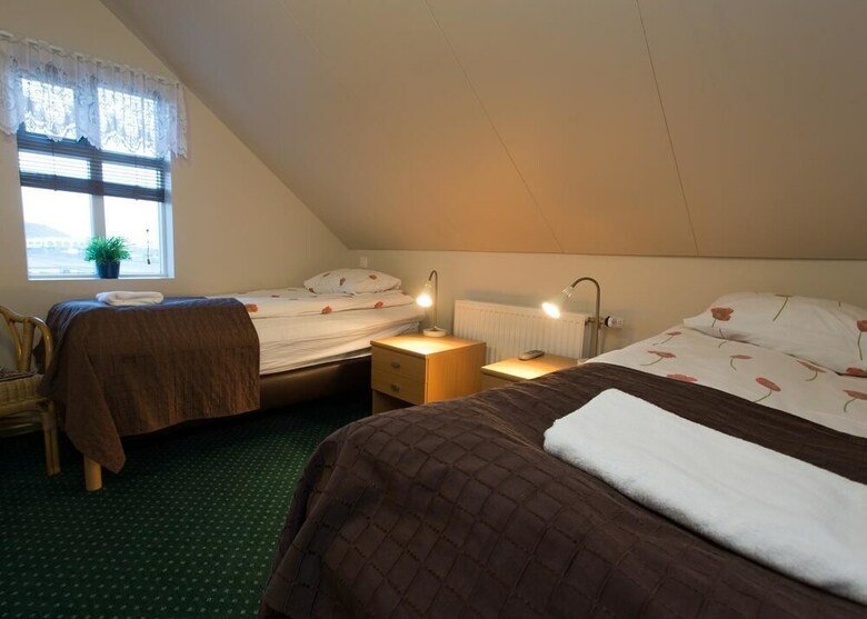 Hostal Mikligardur Guesthouse