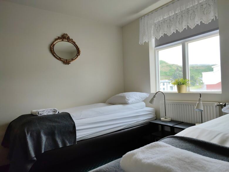 Hostal Mikligardur Guesthouse