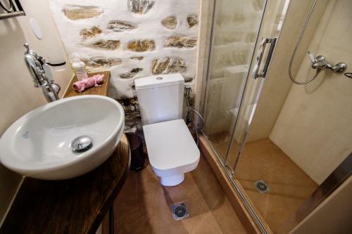 Hostal Thalia Traditional Guest House