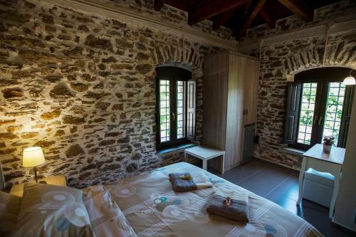 Hostal Thalia Traditional Guest House