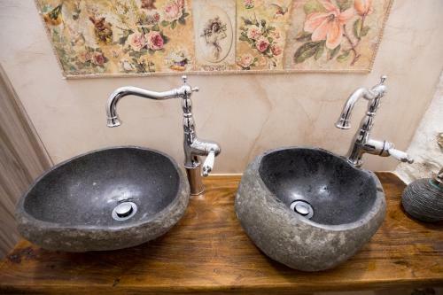 Hostal Thalia Traditional Guest House