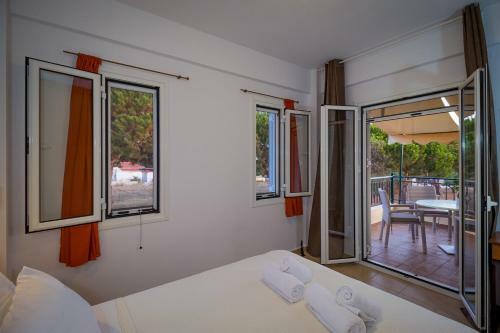 Apartamento Romanos Beach Villas