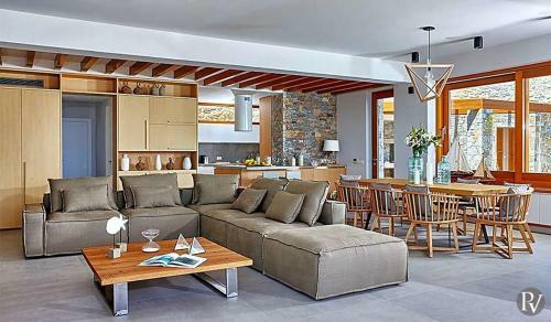 Thiseas Villa Sleeps 6 Pool Air Con