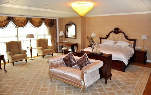Phoenix Hotel Shaoguan