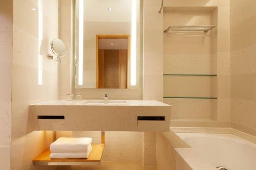 Hotel Four Points By Sheraton Shenzhou Peninsula Resort
