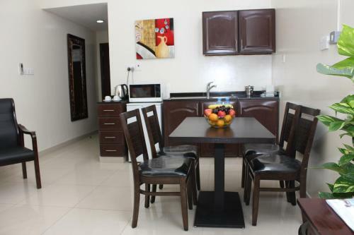 Al Thuriah Hotel Apartment