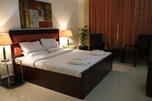 Al Thuriah Hotel Apartment