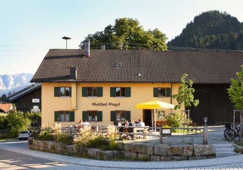 Alps Hostel - Gasthof Engel