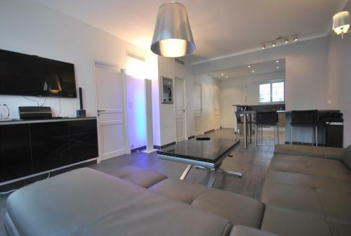Two Bedrooms Apartment Croisette & Mer