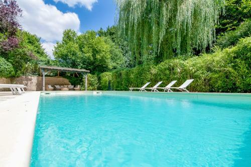 Agroturismo Chatel-gerard Chateau Sleeps 20 Pool Wifi