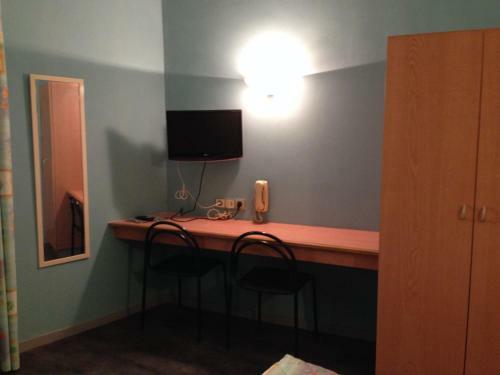 Hotel Le Midi Clermont-cournon