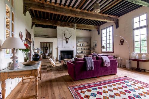Agroturismo Estang Chateau Sleeps 15 Pool Wifi