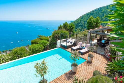Eze Villa Sleeps 10 Pool Air Con Wifi