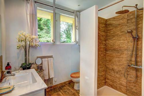 Larroque-sur-l'osse Villa Sleeps 14 Pool Wifi