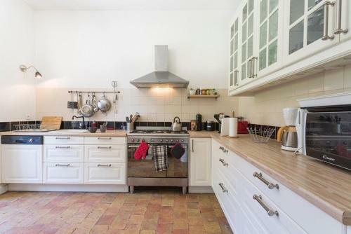 Agroturismo Sers Chateau Sleeps 19 Pool Wifi
