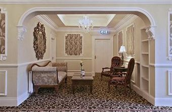 Fitzgeralds Woodlands House Hotel