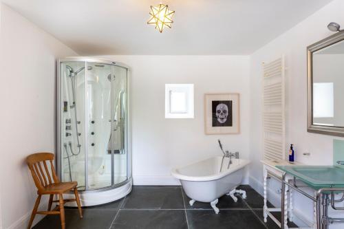 Agroturismo Chulmleigh Chateau Sleeps 24 Pool Wifi