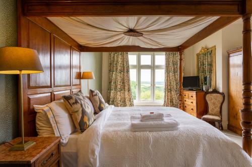 Agroturismo Chulmleigh Chateau Sleeps 24 Pool Wifi