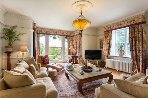 Agroturismo Chulmleigh Chateau Sleeps 24 Pool Wifi