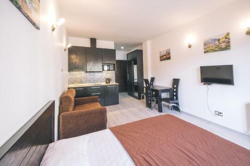 Sweet Home Apartments