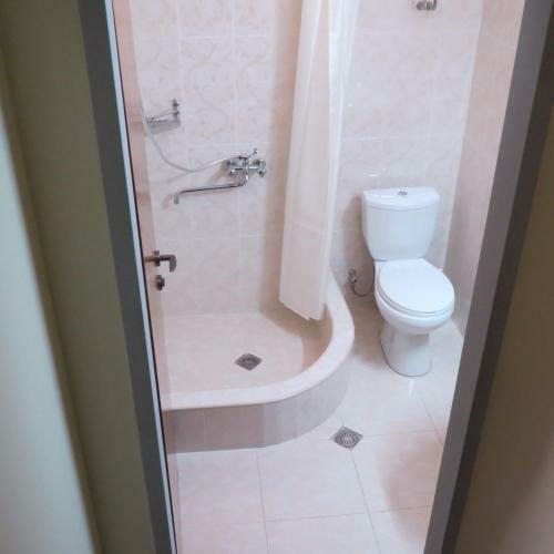 Hostal Tvishi Guest House