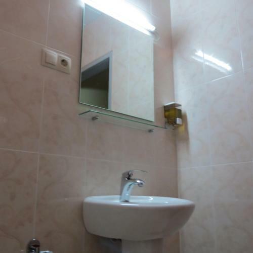Hostal Tvishi Guest House