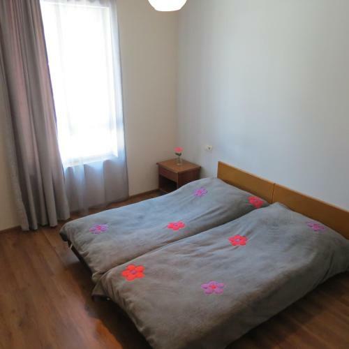 Hostal Tvishi Guest House