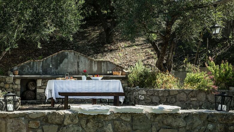 Mastrogiannis Villa Dafne