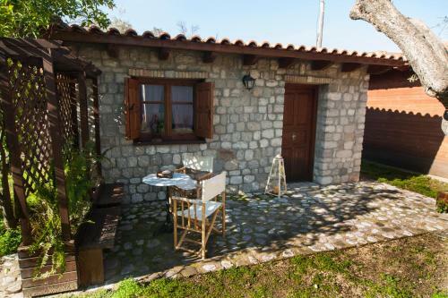 Hostal Nicolas Village Club