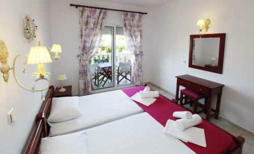 Nereids Apartments And Studios