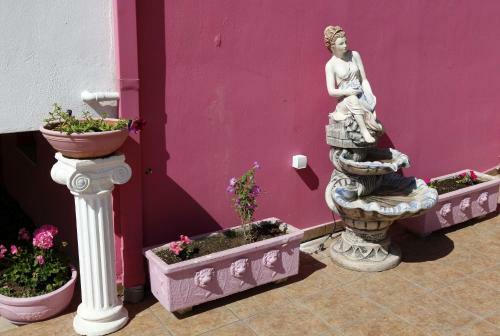 Nereids Apartments And Studios