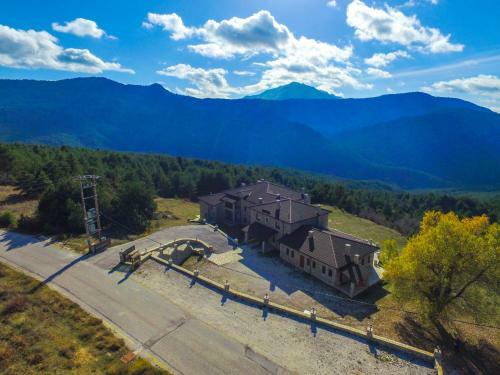 Hotel Karyatis Resort