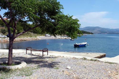 Apartments With A Parking Space Maslenica, Novigrad - 11384