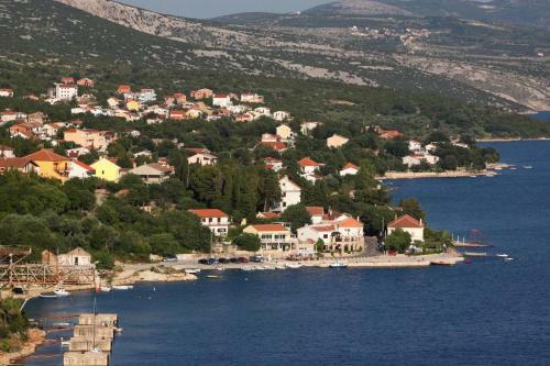 Apartments With A Parking Space Maslenica, Novigrad - 15482