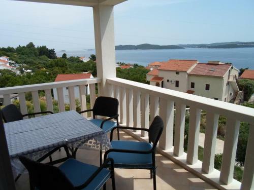 Apartments With A Parking Space Kuciste - Perna, Peljesac - 10161