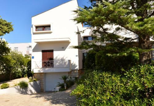 Apartment Emilia