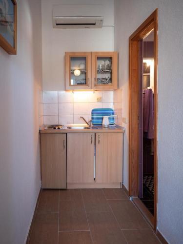 Apartments By The Sea Nin, Zadar - 5838