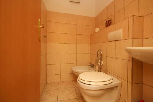 Apartments In Balaton�sz�d 35670