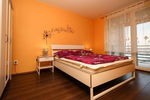 Apartments In Balaton�sz�d 35670