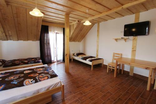Hostal Geszteny�s Vend�gh�z