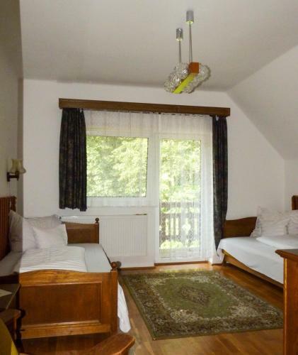 Hostal Zseri Vad�szh�z