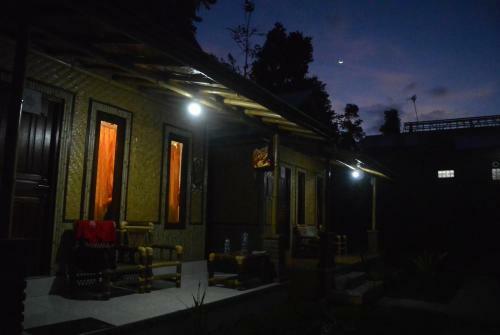 Hostal Tiing Bali Guest House Adventure