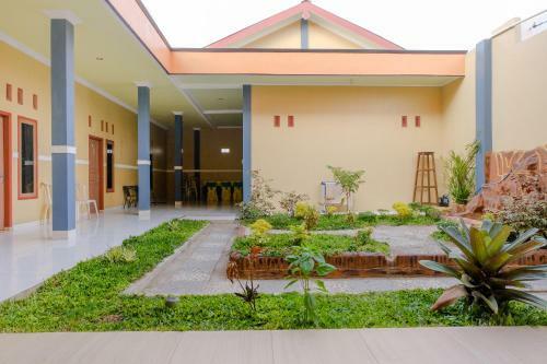 Posada Spot On 1987 Arsyana Residence